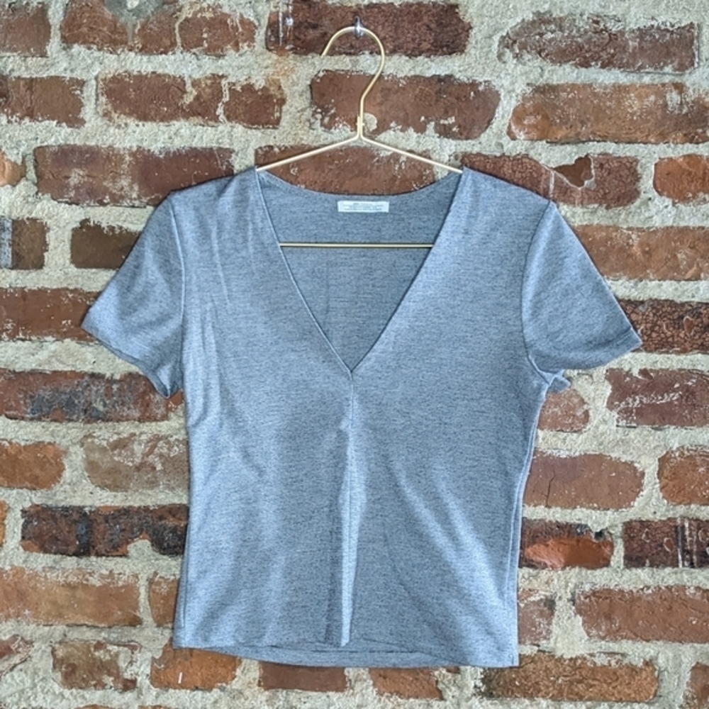 Zara‎ Small Gray V-Neck Top